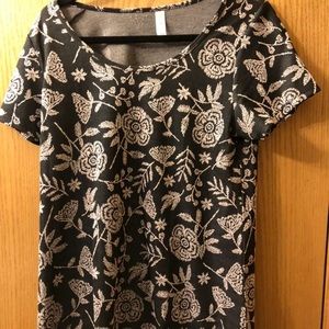 Two Lularoe Classic T Size Medium